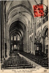 Sens la Cathédrale le Nef