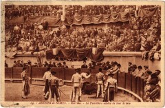 Nimes Les Arenes Corrida