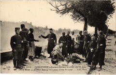 Compiegne Zouaves faisant la soupe Guerre