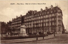 Dijon Hotel de la Cloche et Statue de Rude France à Dijon