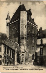 Dijon Ancien Palais des Ducs de Bourgogne France à Dijon