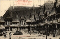 Beaune Cour d'Honneur de l'Hotel Dieu France à Beaune