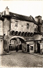 Semur Porte de Sauvigny France