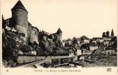 Semur Le Donjon et l'Eglise Notre-Dame France