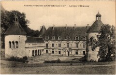 Chateau de Bussy-Rabutin La Cour d'Honneur France