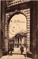Dijon Entree de la Rue du Palais France à Dijon