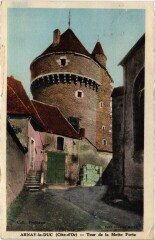 Arnay-le-Duc Tor de la Motte Forte France à Arnay-le-Duc