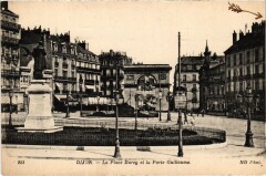 Dijon La Place Darcy et la Porte Guillaume France à Dijon