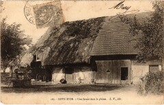 Cote d'Or Une ferme dans la plaine France