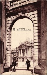 Dijon Entree de la Rue du Palais France à Dijon