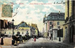 Dijon Place d'Armes et Rue de la Liberte France à Dijon