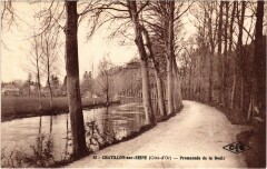 Chatillon s Seine Promenade de la Douix au bord France