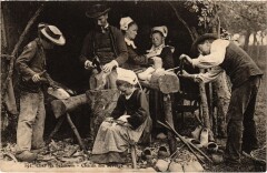 Folklore Chez les sabotiers chacun son ouvrage