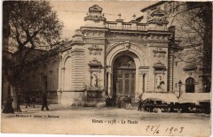 Nimes Le Musée -
													30 Gard
												