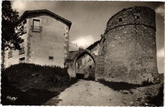 Cervieres Entrée de la Ville