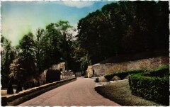 Marly-le-Roi Entree de la Foret à Marly-le-Roi