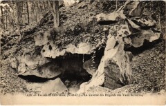Vallee de Chevreuse - Caverne des Brigands des Vaux de Cernay à Chevreuse