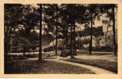 Saint-Germain-en-Laye Couvent des Religieuses Augustines - Jardin à Saint-Germain-en-Laye