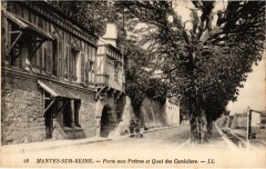 Mantes-la-Jolie Porte aux Pretres et Quai des Cordeliers à Mantes-la-Jolie