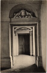 Maisons-Laffitte Le Chateau - Interieur à Maisons-Laffitte