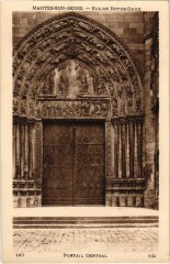 Mantes-la-Jolie L'Eglise Notre-Dame à Mantes-la-Jolie