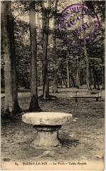 Marly-le-Roi La Foret - Table Royale à Bailly