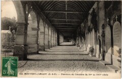 Montfort-l'Amaury Charniers du Cimetiere à Montfort-l'Amaury