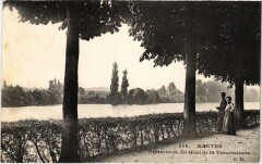 Mantes-la-Jolie Promenade du Quai de la Vaucouleurs à Mantes-la-Jolie