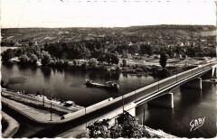 Mantes-la-Jolie Le Pont sur la Seine à Mantes-la-Jolie