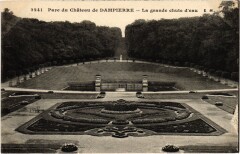 Dampierre Parc du Chateau - La Grande Chute d'Eau