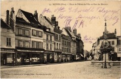 Noyon Place de l'hotel-de-Ville à Noyon