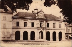 Nanteuil-le-Hadouin Hotel de Ville -
																					60400 Ville
																			