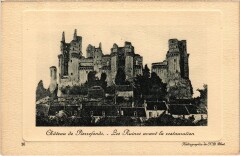 Chateau de Pierrefonds Ruines avant la restauration à Pierrefonds