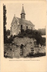 Abbaye de Pont-Royal Cuisines et le Musée