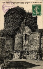 Chevreuse Ruines du Chateau de la Madeleine - Tour Ronde à Chevreuse