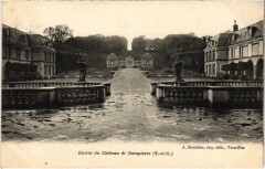 Dampierre Entree du Chateau