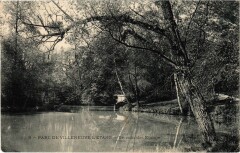 Versailles Parc de Villeneuve-l'Etang - Un Coin des Etangs -
																					78000 Versailles
																			