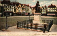 Beauvais Statue de Jeanne-Hachette à Beauvais