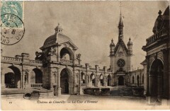 Chateau de Chantilly Cour d'honneur à Antilly