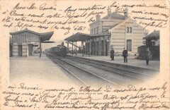 Vaux - Entree D'Un Train En Gare