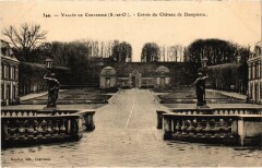 Dampierre Entree du Chateau