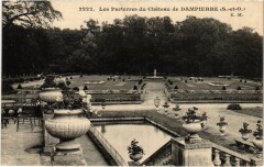 Dampierre Chateau - Les Parterres