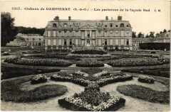 Dampierre Chateau - Les Parterres de la Facade Sud