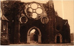 Cernay-la-Ville Abbaye des Vaux-de-Cernay - Facade de l'Eglise à Cernay-la-Ville