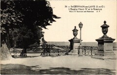 Saint-Germain-en-Laye Escalier Henri Iv - Rosarium à Saint-Germain-en-Laye