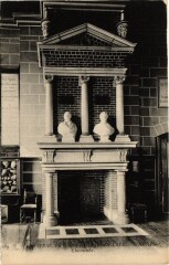 Saint-Germain-en-Laye Chateau - Cheminee à Saint-Germain-en-Laye