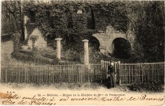 Bellevue Ruines de la Glaciere de Mme. de Pompadour