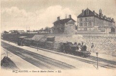 Gare De Mantes Station - Train