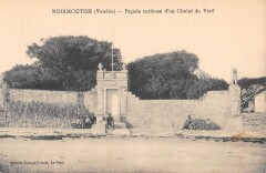 Noirmoutier - Facade Curieuse D'Un Chalet Du Vieil