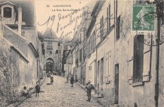 Luzarches - La Rue Saint Come à Luzarches